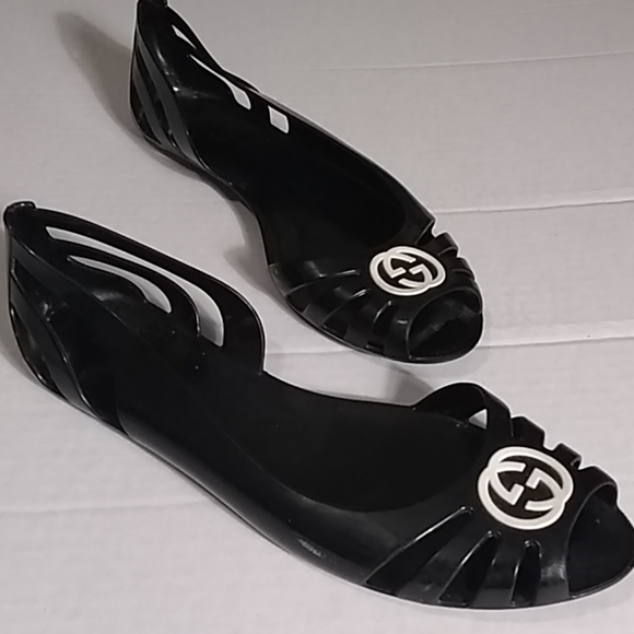 6️⃣🛑(SOLD)🛑.  GUCCI PEEP-TOE RUBBER SANDALS - Picture 3 of 8